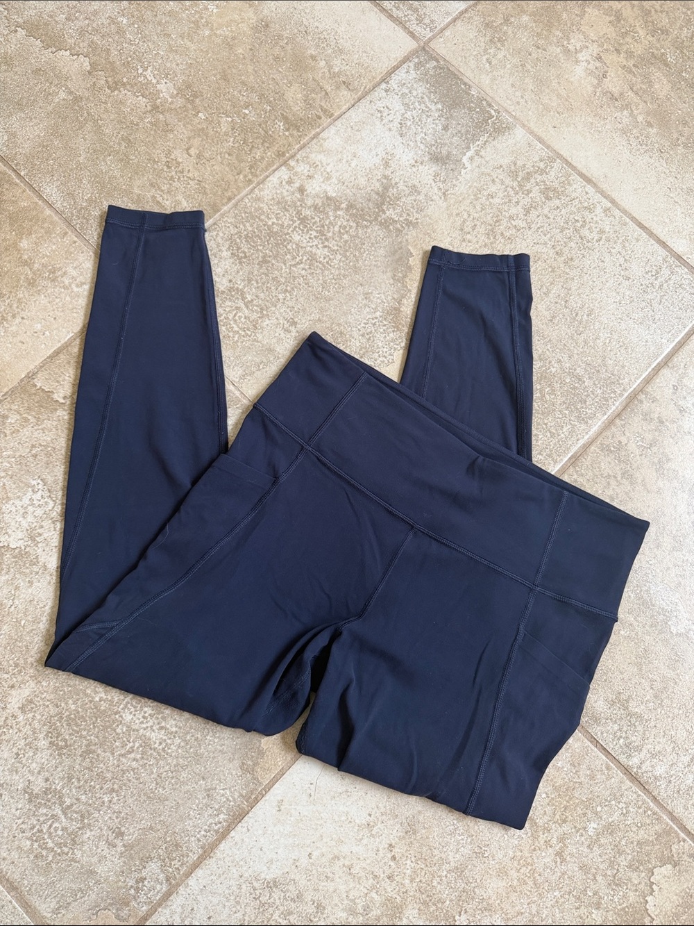 Athleta Stash Pocket Salutation Leggings
